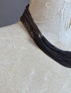 Collar Nudo Corto Negro/Negro