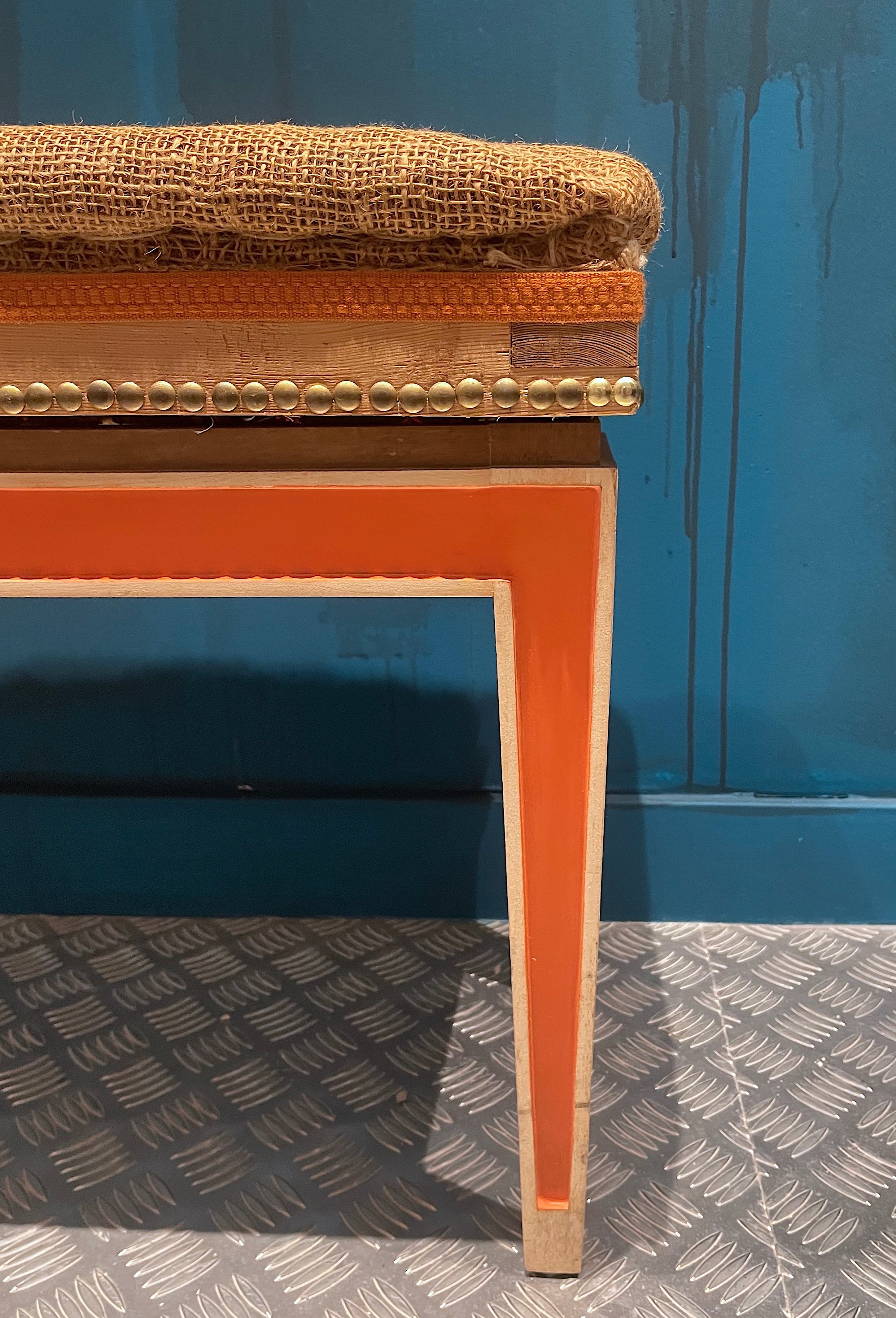 Banco vintage de madera lacada estilo Art Deco.