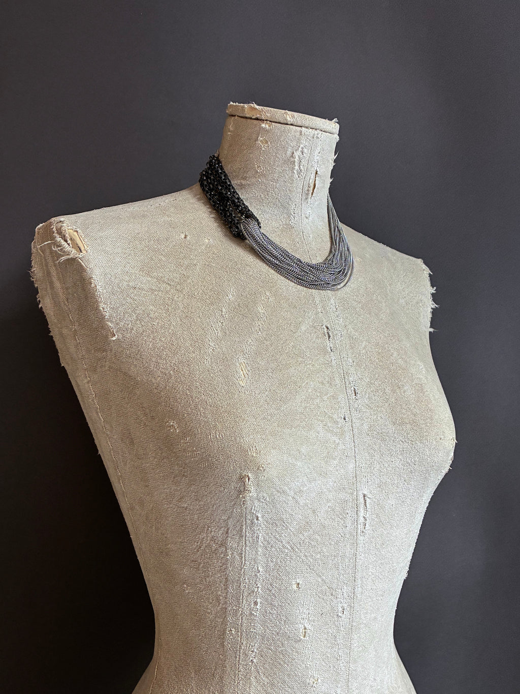 Collar Nudo Corto Steel/Plateado