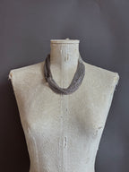 Collar Nudo Corto Plateado/Plateado