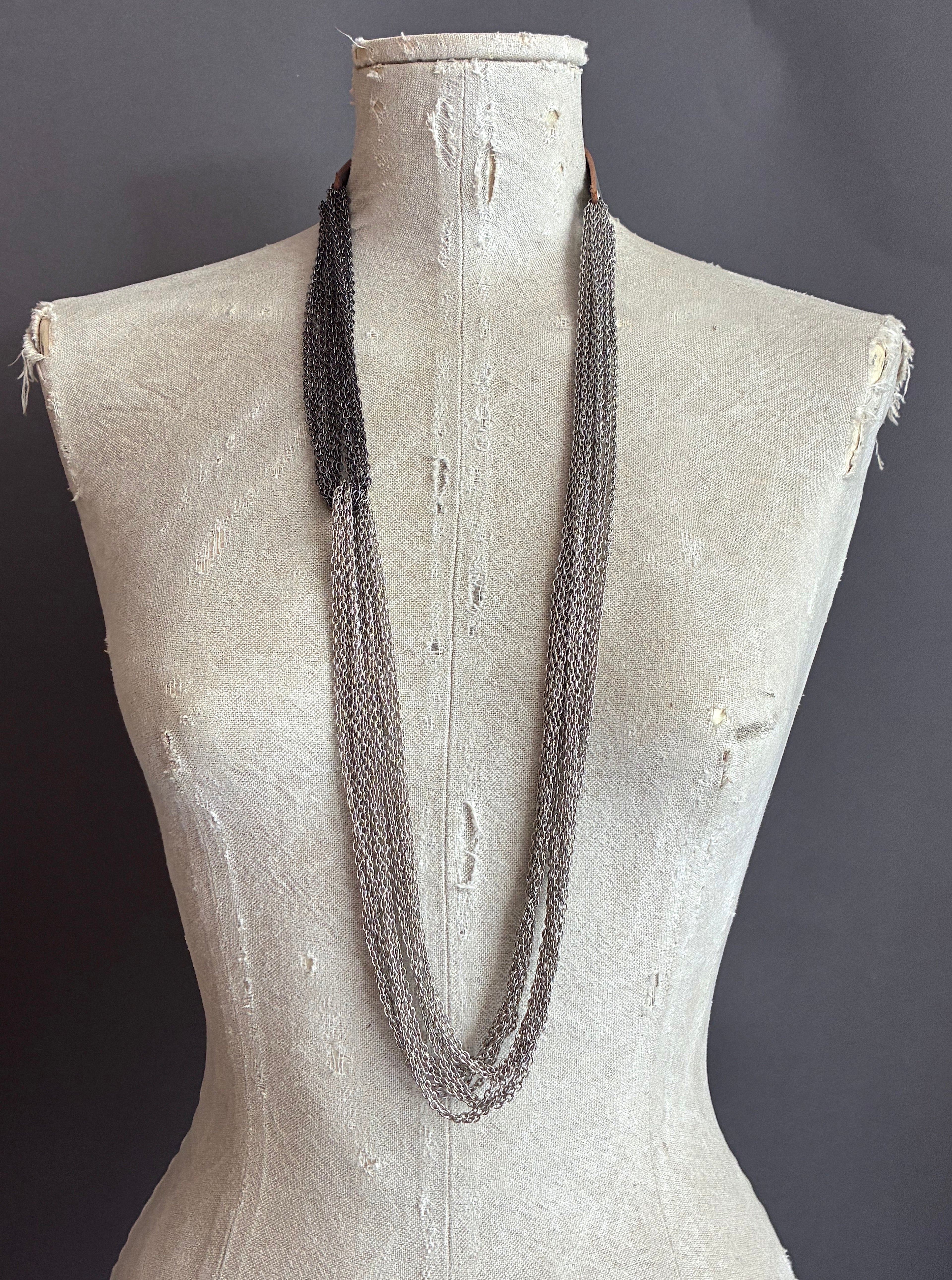 Collar Nudo Largo Rutenio/Plateado