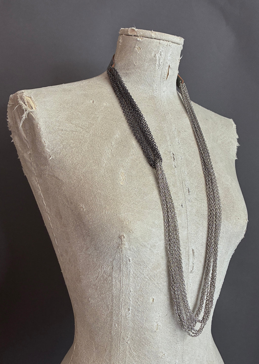 Collar Nudo Largo Rutenio/Plateado