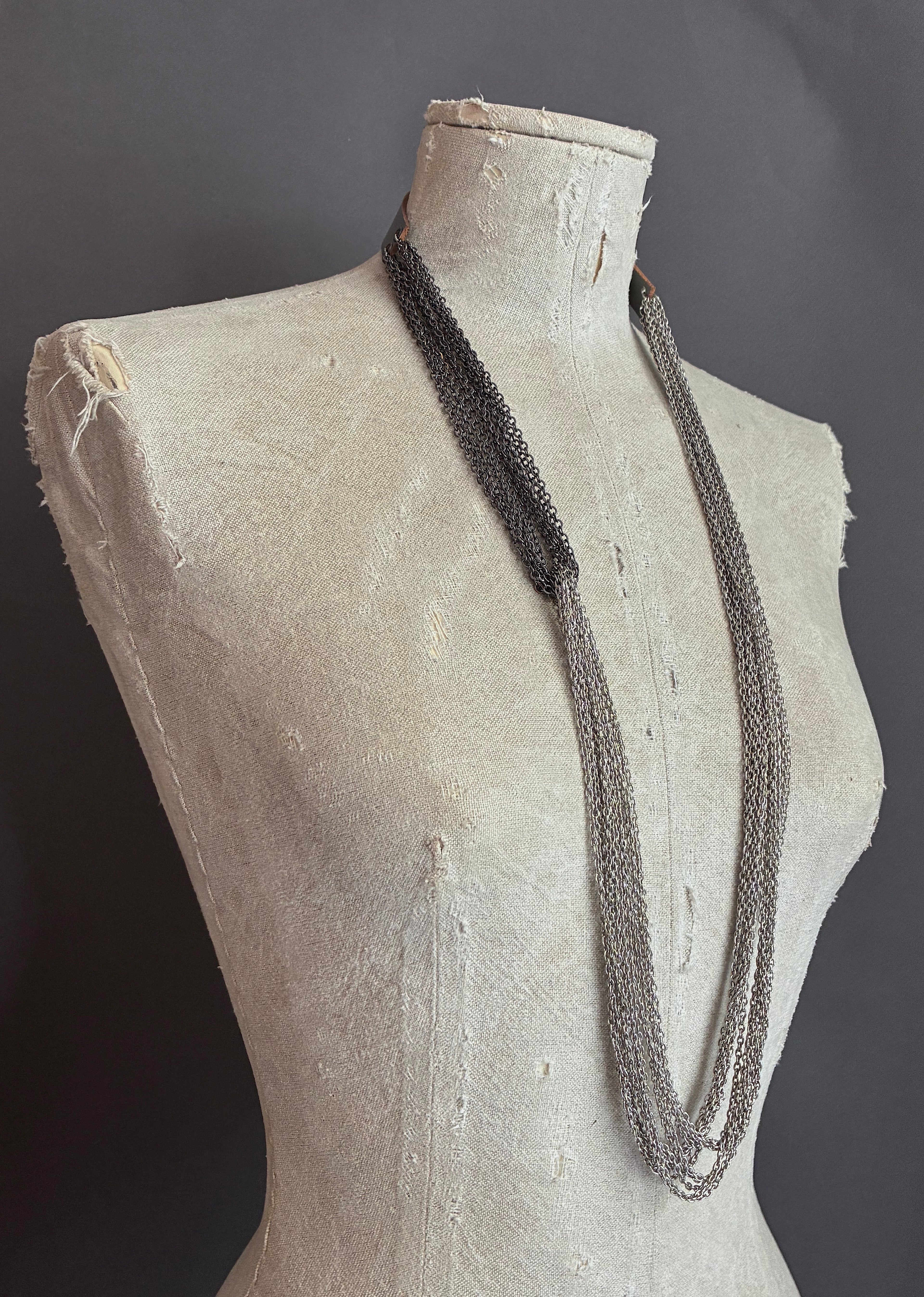 Collar Nudo Largo Rutenio/Plateado