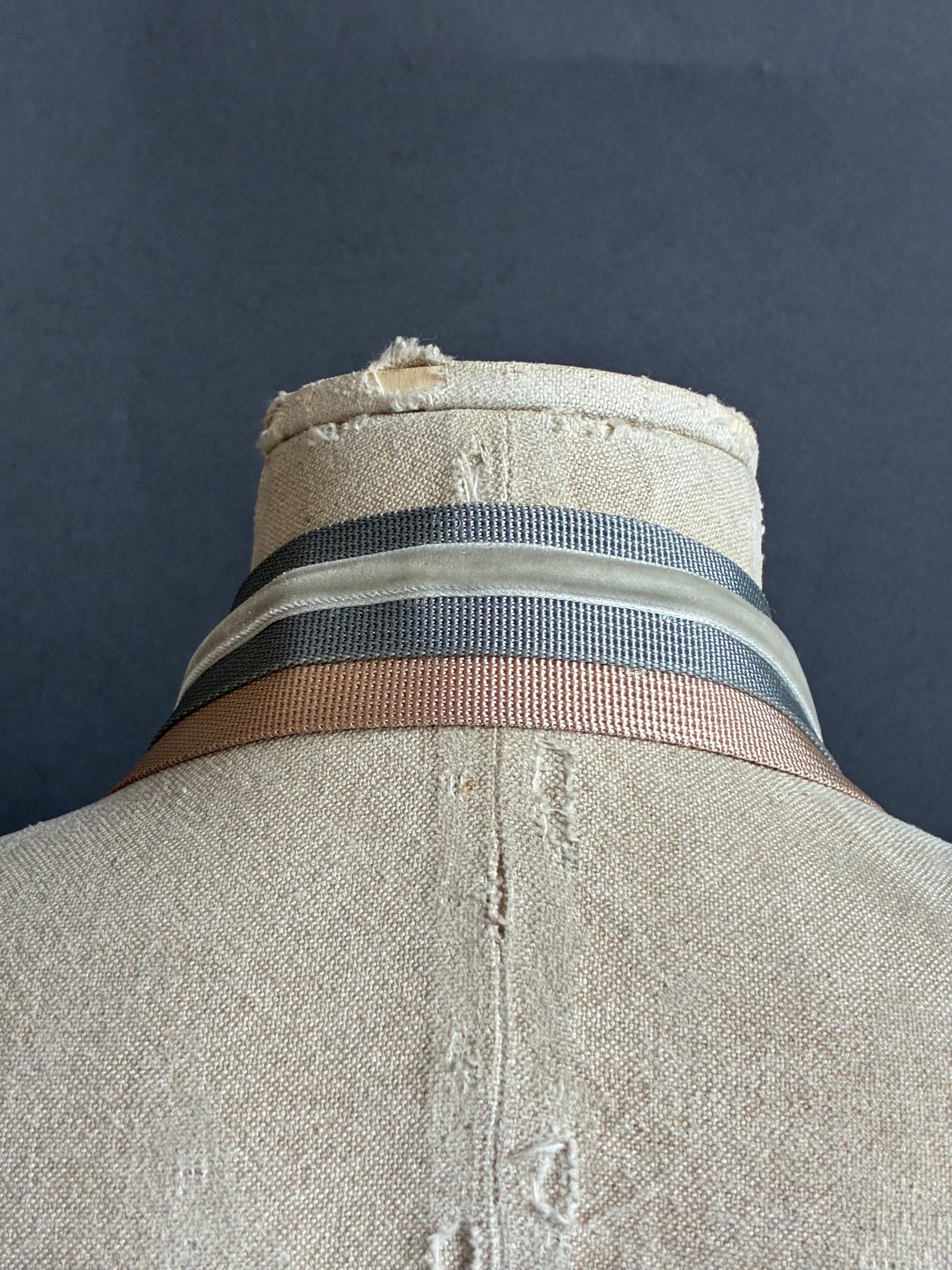 Collar Largo Escamas Cobre