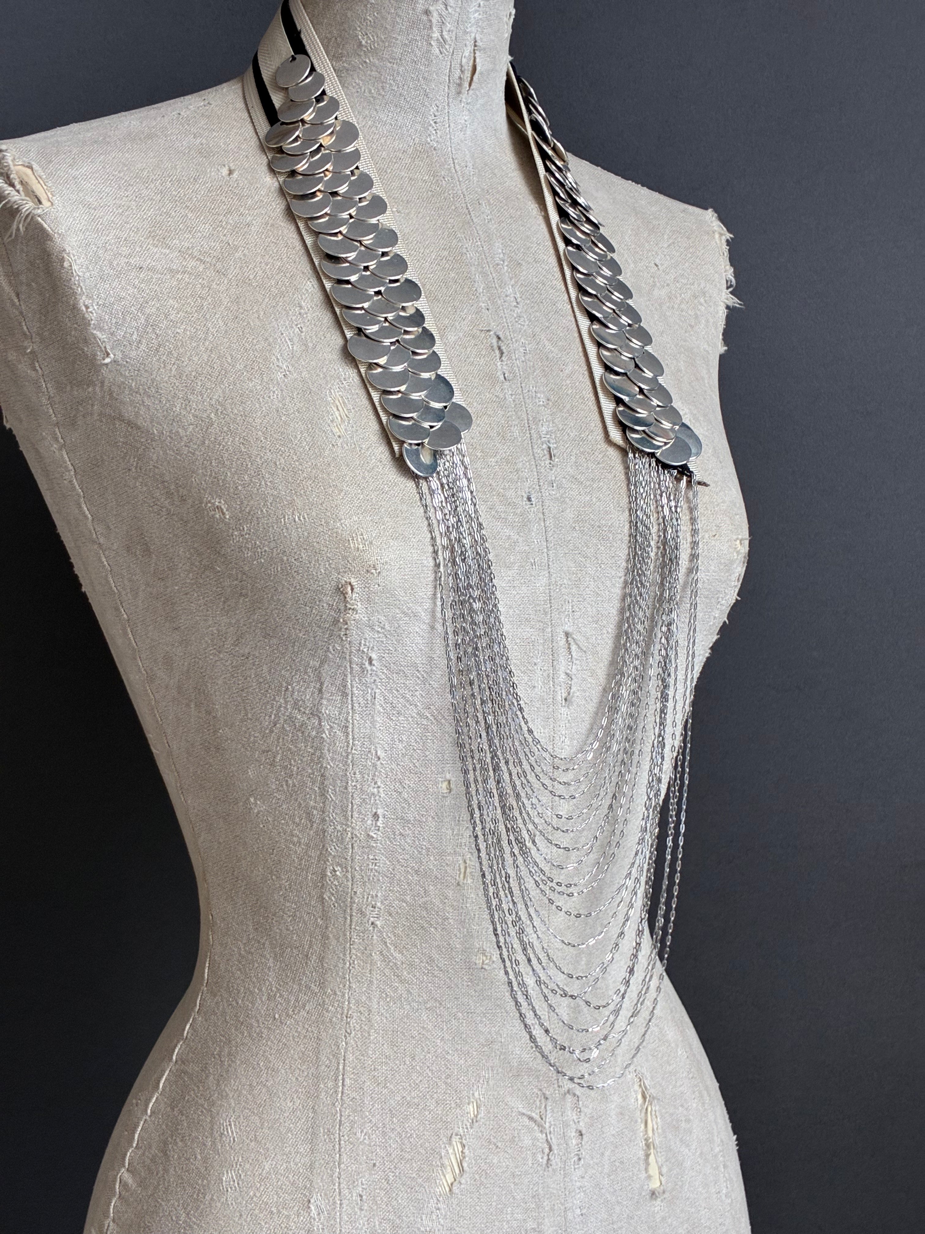 Collar Largo Escamas con cadenas