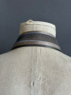 Collar Largo Escamas Grises