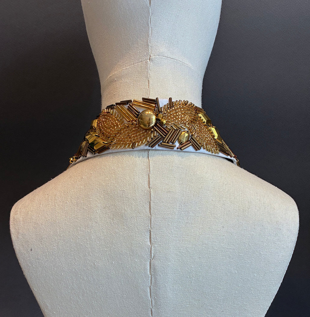 Cuello Joya bordado a mano "Antoinette"