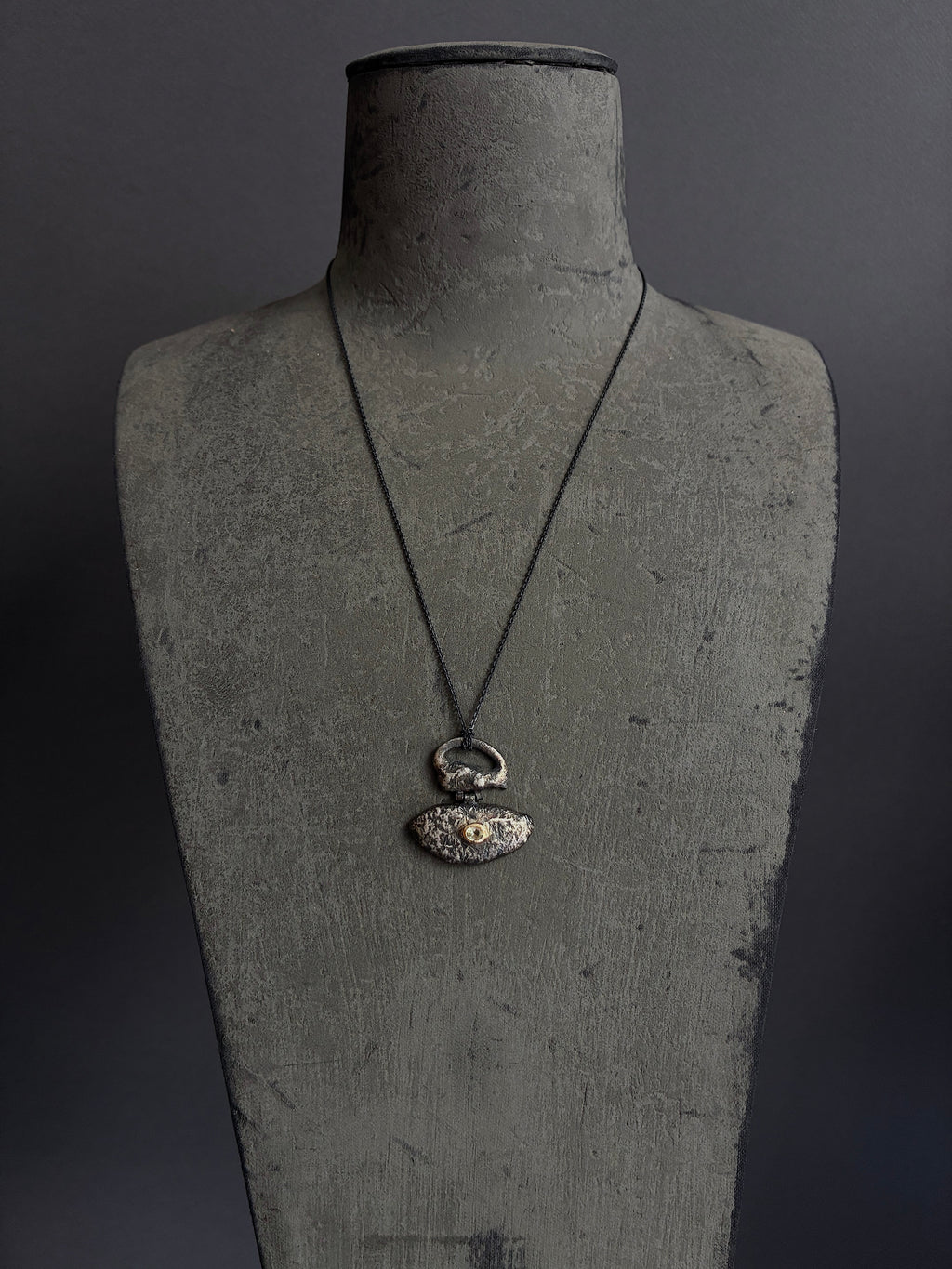 -Zafiro Amarillo- Amuleto