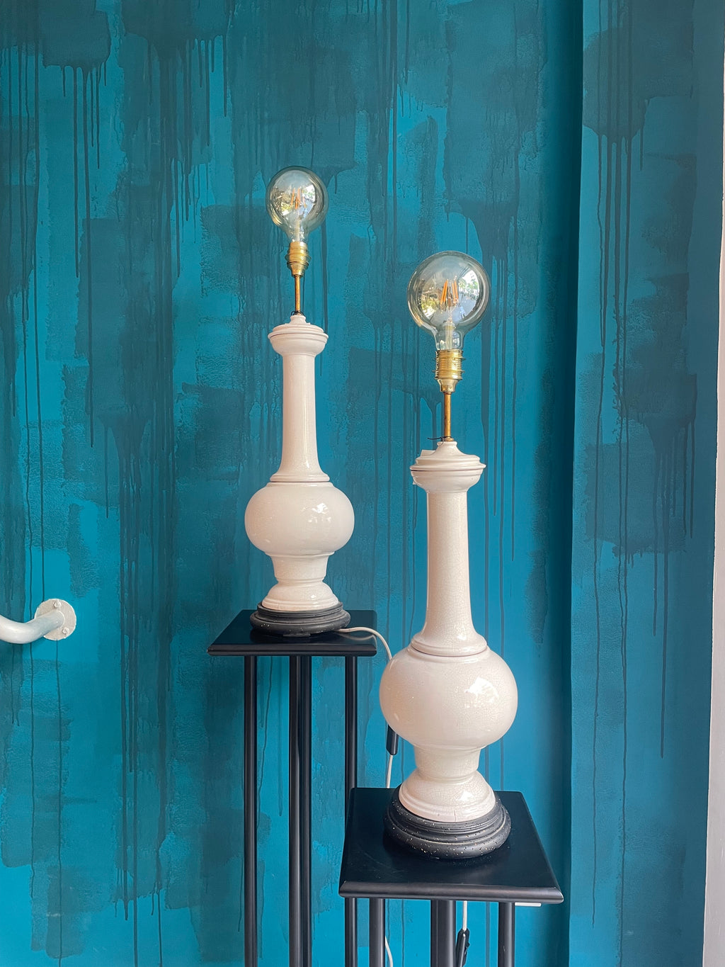 Lámpara de cerámica craquelada - diseño clásico vintage.