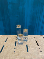 Candelabros de metacrilato y latón (set de 3)